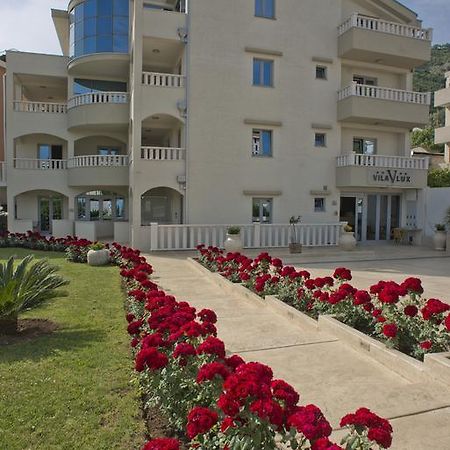 Vila V Lux Apartments Petrovac Buitenkant foto
