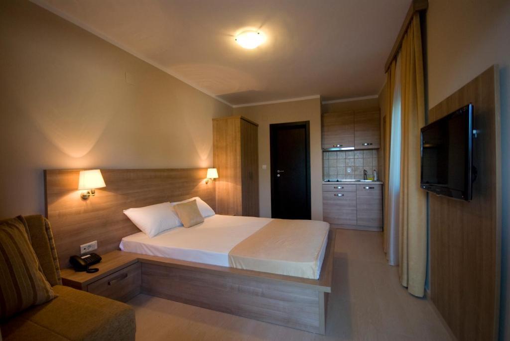 Vila V Lux Apartments Petrovac Kamer foto