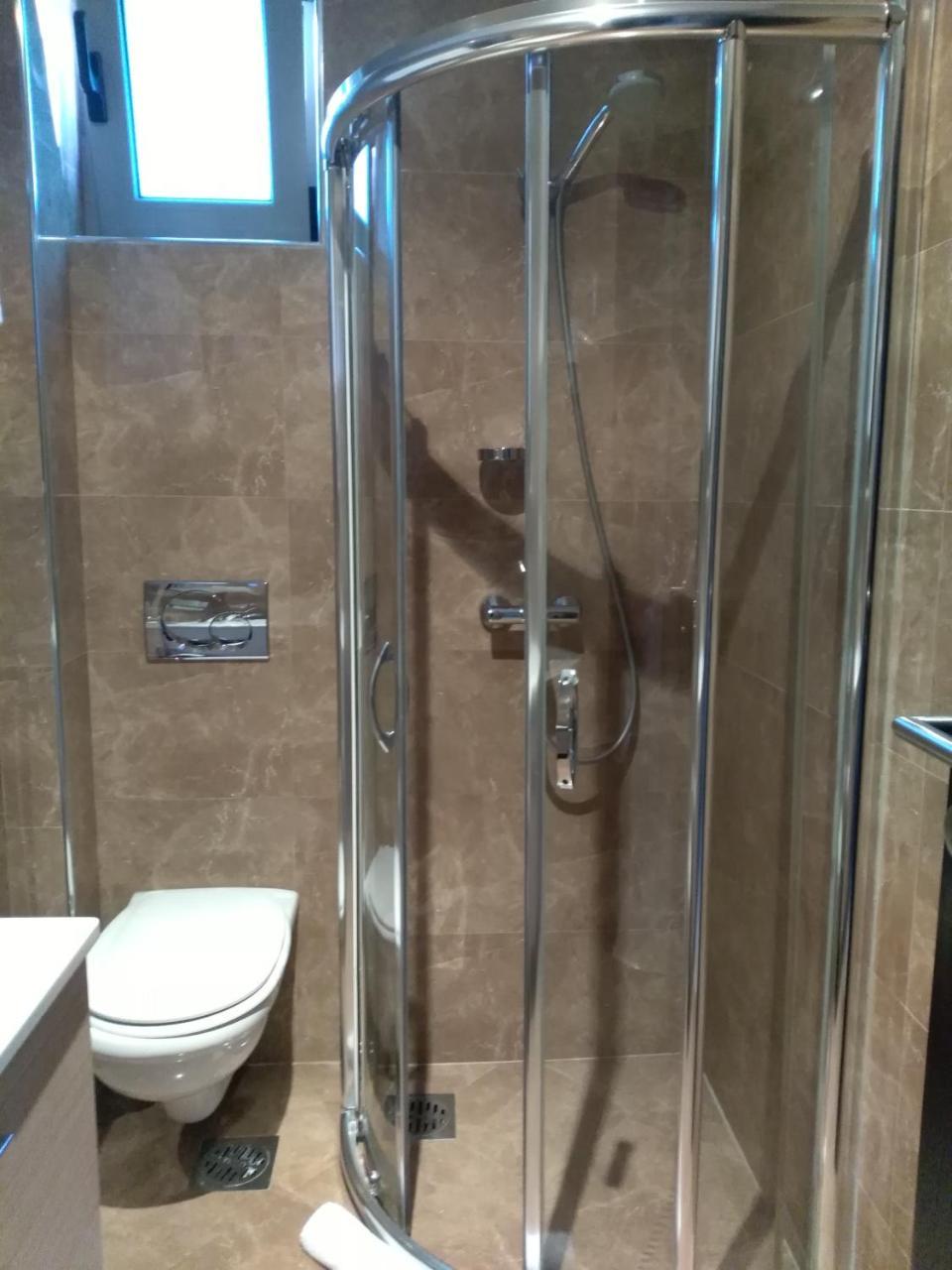 Vila V Lux Apartments Petrovac Buitenkant foto