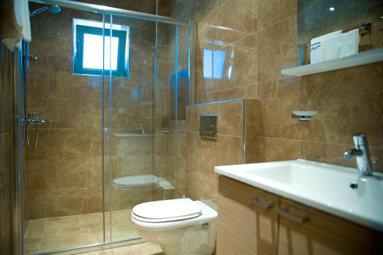 Vila V Lux Apartments Petrovac Buitenkant foto